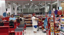 Doanh số bán lẻ Mỹ tăng mạnh nhất 5 tháng