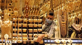 Giá vàng thế giới giảm xuống mức thấp nhất hơn 3 tuần