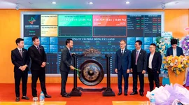 Đông Tây Land chính thức khai trương giao dịch cổ phiếu DTR trên UPCoM từ ngày 25/9