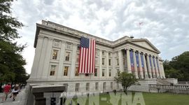 Mỹ phát hành đồng xu 1 USD mang hình Tổng thống Donald Trump