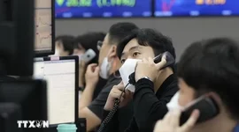 Cổ phiếu công nghệ bứt phá trước khi Mỹ công bố lạm phát