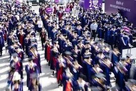 Lực lượng giúp Trung Quốc thành cường quốc đối mặt kỷ lục buồn, khoét sâu "vết sẹo" của nền kinh tế