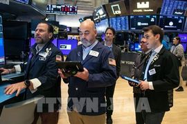 Chỉ số S&P 500 và Nasdaq nối dài chuỗi kỷ lục