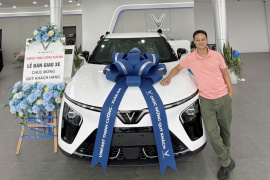 Chủ xe VinFast VF 7: “Yêu từ cái nhìn đầu tiên, khả năng vận hành thuyết phục tuyệt đối”
