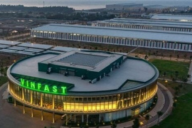 Loạt động thái lớn của tỷ phú Phạm Nhật Vượng tại thị trường đông dân nhất thế giới