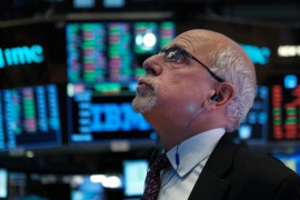 Phiên 10/12: Gần 400 tỷ đồng cổ phiếu Việt Nam bị khối ngoại bán ròng, mã nào bị "nhắm" đến?