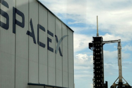 Giao dịch nội bộ đẩy mức định giá cho SpaceX lên 800 tỷ USD
