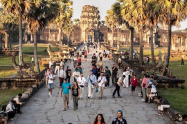 Căng thẳng với Thái Lan chưa hạ nhiệt, ngành công nghiệp chiếm 10% GDP của Campuchia hứng cú sốc, người trong ngành như 'ngồi trên đống lửa'