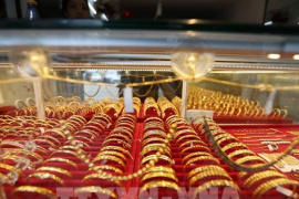 Giá vàng, bạc tiếp tục tăng vọt lên ngưỡng kỷ lục mới