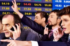 Đang dò đáy 2 năm, một cổ phiếu BĐS bất ngờ "tím lịm" 2 phiên liên tiếp