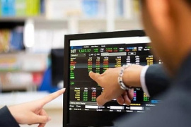 Khối ngoại tung gần 700 tỷ đồng "gom hàng" trong phiên VN-Index lập đỉnh, cổ phiếu nào được mua mạnh nhất?