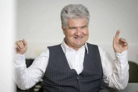 Pyn Elite Fund lại “hô” FPT chỉ vài tháng sau khi chốt lời ở đỉnh và cảnh báo về bong bóng công nghệ