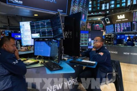 Chứng khoán Mỹ giảm điểm trước thềm cuộc họp của Fed