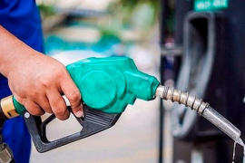 Giá xăng giảm hơn 1.200 đồng/lít từ 15 giờ chiều nay