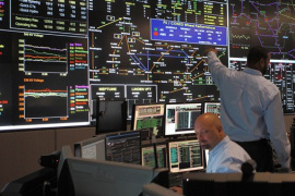 Các "ông lớn" công nghệ phải trả tiền cho cơn khát điện AI