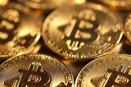 Bitcoin giảm mạnh xuống dưới 92.500 USD do căng thẳng địa chính trị