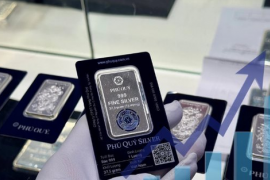 Cú bứt tốc ngoạn mục của bạc ở Việt Nam: Giờ này năm ngoái còn 30 triệu, giờ vượt 100 triệu/kg, ai còn nói 'mua bạc là lỗ'