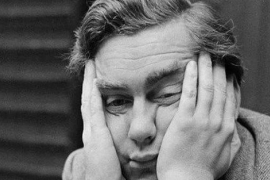 Khối ngoại thẳng tay bán ròng gần 1.800 tỷ đồng trong tuần cuối tháng 1, cổ phiếu nào bị "xả" mạnh nhất?