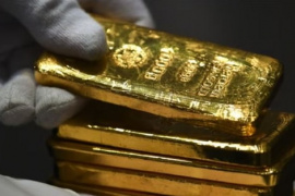 Quỹ vàng lớn nhất thế giới mua gần 6 tạ vàng trong đêm giá vàng lao dốc