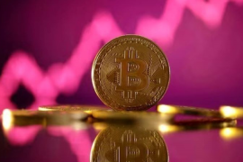Bitcoin vượt đỉnh ba tuần, tiến gần ngưỡng 94.000 USD