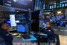 Chỉ số Dow Jones tiến gần mốc lịch sử 50.000 điểm