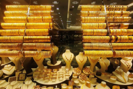 Giá vàng châu Á giảm cuối tuần do đồng USD tăng mạnh