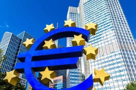 Tăng trưởng Eurozone dự báo đạt 0,9% trong năm 2026