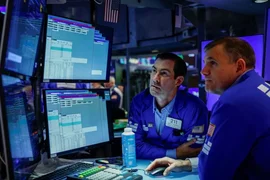 Lợi suất trái phiếu Mỹ vượt 5%: Áp lực mới với Phố Wall và kinh tế toàn cầu