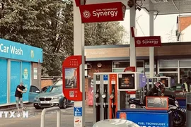 Giá dầu diesel leo thang, châu Âu chạy đua tìm lời giải