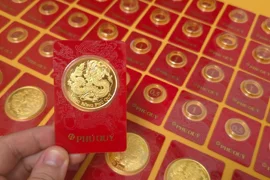 Giá vàng “đỏ lửa”, mất 1,3 triệu đồng/lượng