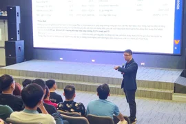 Chuyên gia VFS: “Giá của tiền” vẫn đóng vai trò quan trọng trong quyết định phân bổ vốn