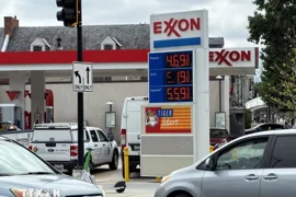 Giá dầu WTI của Mỹ lên mức cao nhất trong ba tuần