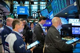 Chứng khoán Mỹ phục hồi khi đà tăng lợi suất trái phiếu chính phủ hạ nhiệt