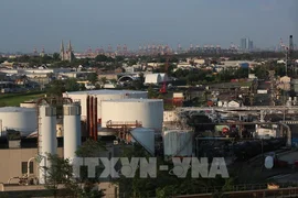 IEA: Các nước giải phóng hơn 80% lượng dầu cam kết từ kho dự trữ