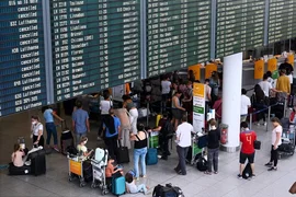 Chi phí và thuế tăng cao đẩy giá vé máy bay tại Đức lên gần gấp đôi trong 14 năm