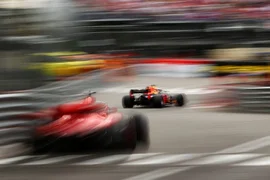 53 doanh nghiệp vốn hóa tỷ USD trên HOSE: FRT, GEL trở lại, PNJ không giữ được đà hồi phục