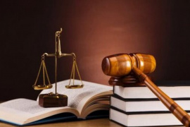 Quy định về xử phạt vi phạm hành chính trong lĩnh vực tiền tệ và ngân hàng; quy định về trạng thái vàng của các tổ chức tín dụng; quy định về mạng lưới hoạt động của ngân hàng thương mại;... là nội du