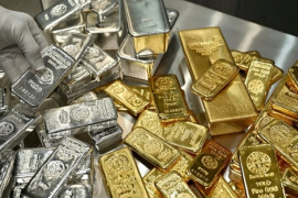 Giá vàng, bạc 'bốc hơi' sau khi chạm đỉnh - chuyên gia cảnh báo: Đây là điều không thể tránh khỏi, tương lai liệu có tăng trở lại?