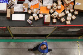 EU chính thức bãi bỏ miễn thuế hàng nhỏ nhập khẩu từ 150 euro