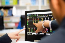 Phiên 13/2: Khối ngoại tiếp tục mua ròng, ngược chiều "xả" gần 900 tỷ một cổ phiếu bluechip