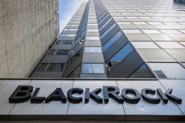 Quỹ bạc lớn nhất thế giới vừa "xả" hơn trăm tấn bạc