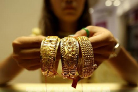 Giá vàng châu Á tiếp tục tăng trong phiên ngày 19/2