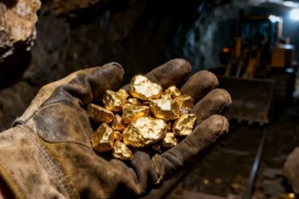 Dân "ôm" vàng lỗ 20 triệu/lượng, cổ đông công ty khai thác vàng lớn nhất Việt Nam lãi gấp 2,3 lần nhờ báo lợi nhuận kỷ lục gần 2.000 tỷ