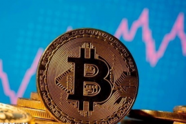 Tác động từ đợt bán tháo cuối tuần, Bitcoin chạm đáy 10 tháng