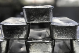 “Gã khổng lồ” BlackRock tiếp chuỗi xả Bạc, tổng khối lượng lên tới 700 tấn