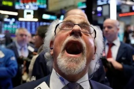 Khối ngoại bán ròng đột biến hơn 1.200 tỷ đồng phiên đầu năm Bính Ngọ, cổ phiếu nào bị "xả" mạnh nhất?