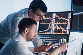 Phiên 24/2: Khối ngoại bán mạnh FPT, ngược dòng "tung" hơn 1.000 tỷ gom một cổ phiếu bluechip