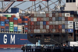 Chính sách thuế mới của ông Trump gây sóng gió toàn cầu