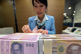 Ngân hàng trung ương Thái Lan bất ngờ cắt giảm lãi suất chủ chốt