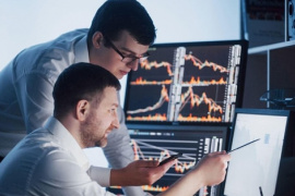 Khối ngoại giảm bán ròng phiên cuối tuần, vẫn "xả" hơn 400 tỷ đồng tại 2 mã Bluechips